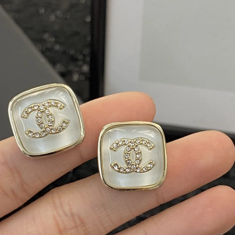 Chanel Earrings Lightweight 228856