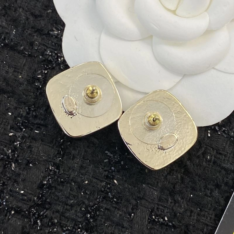 Chanel Earrings Lightweight 228856