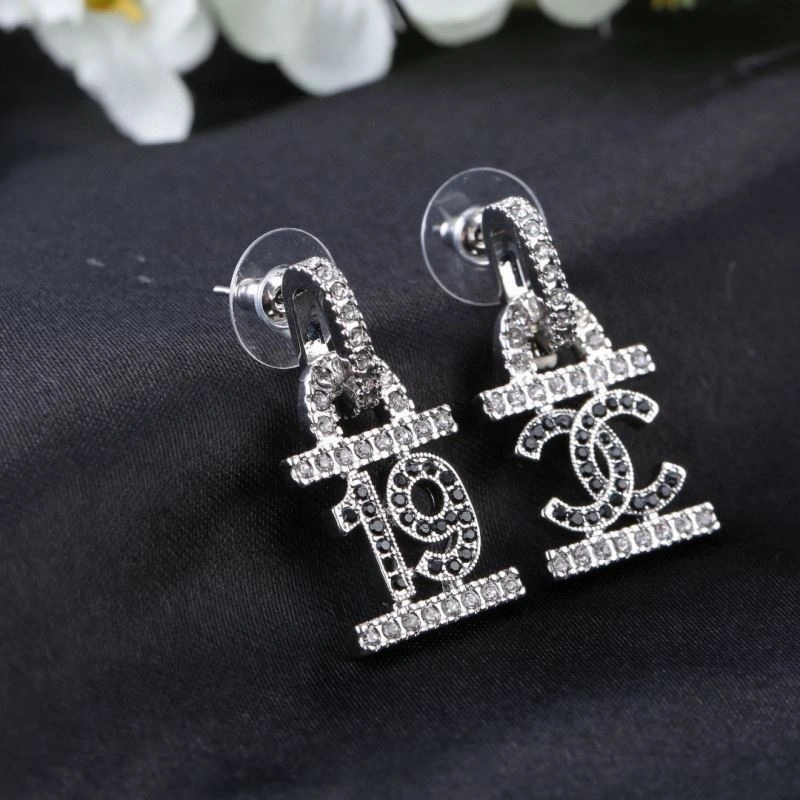 Chanel Earrings Breathable 228921
