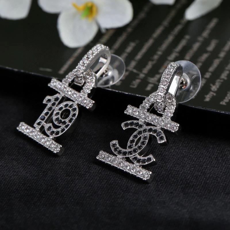 Chanel Earrings Breathable 228921