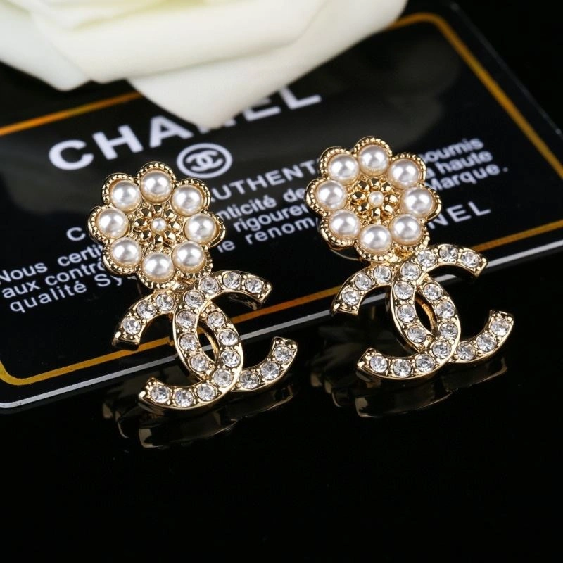 Chanel Earrings Bright 228964