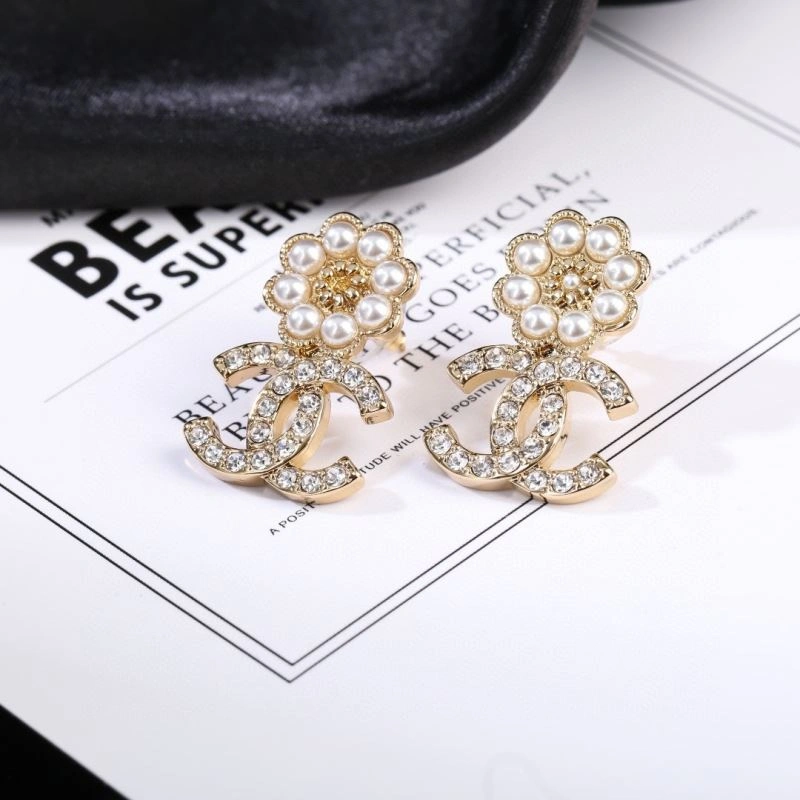 Chanel Earrings Bright 228964