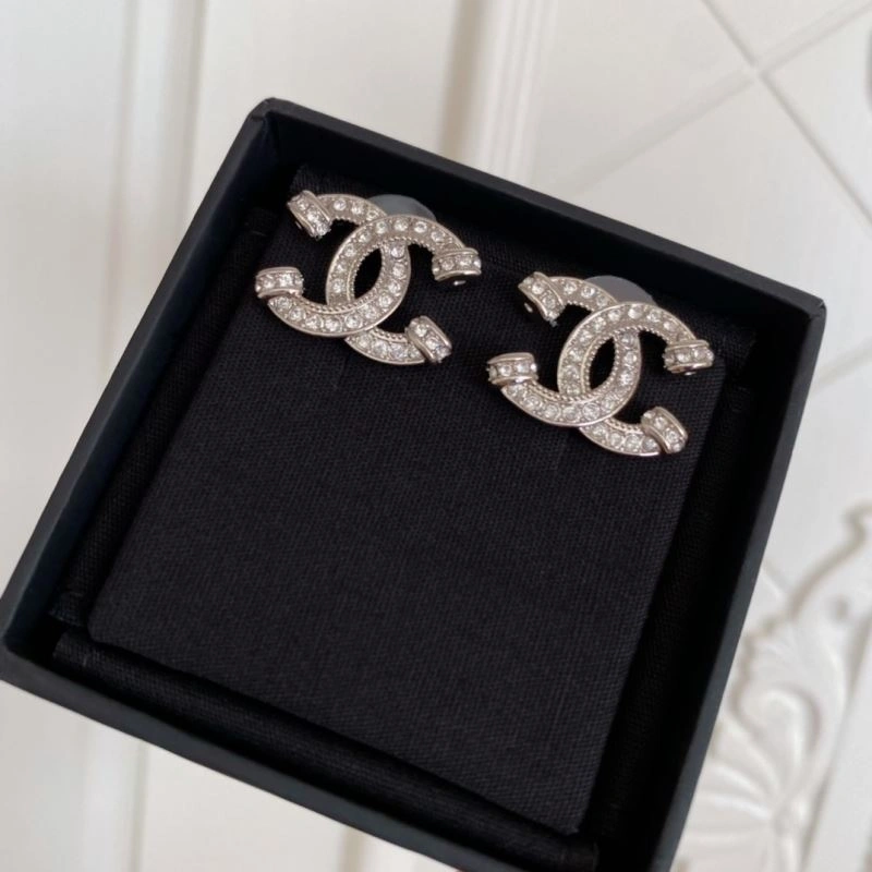 Durable Chanel Earrings 228852