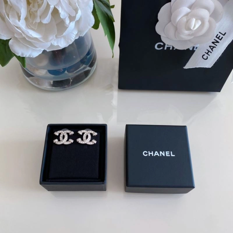 Durable Chanel Earrings 228852