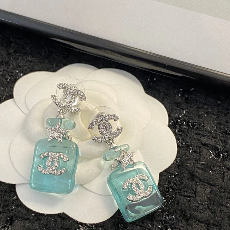Chanel Earrings Bold 228867