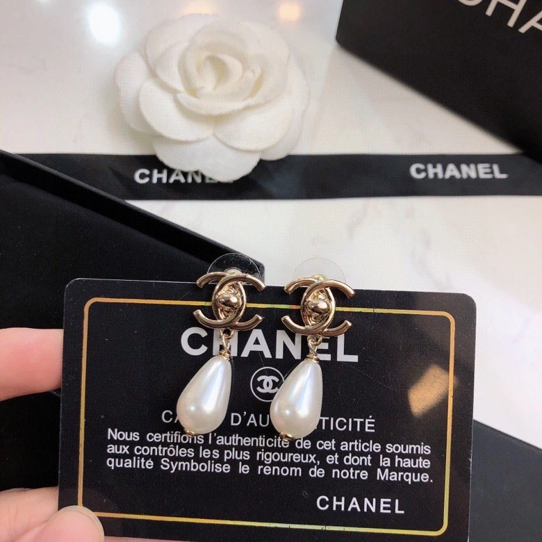 Chanel Earrings FashionForward 228853