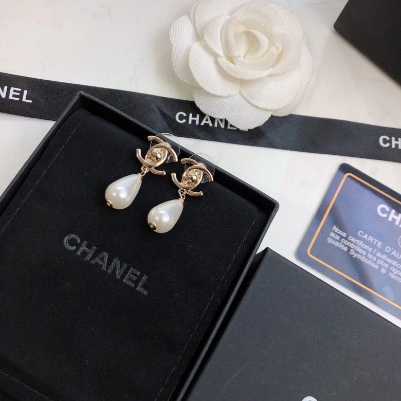 Chanel Earrings FashionForward 228853