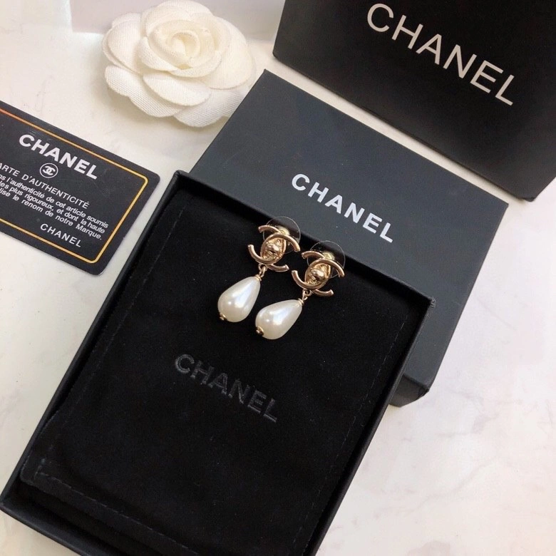 Chanel Earrings FashionForward 228853