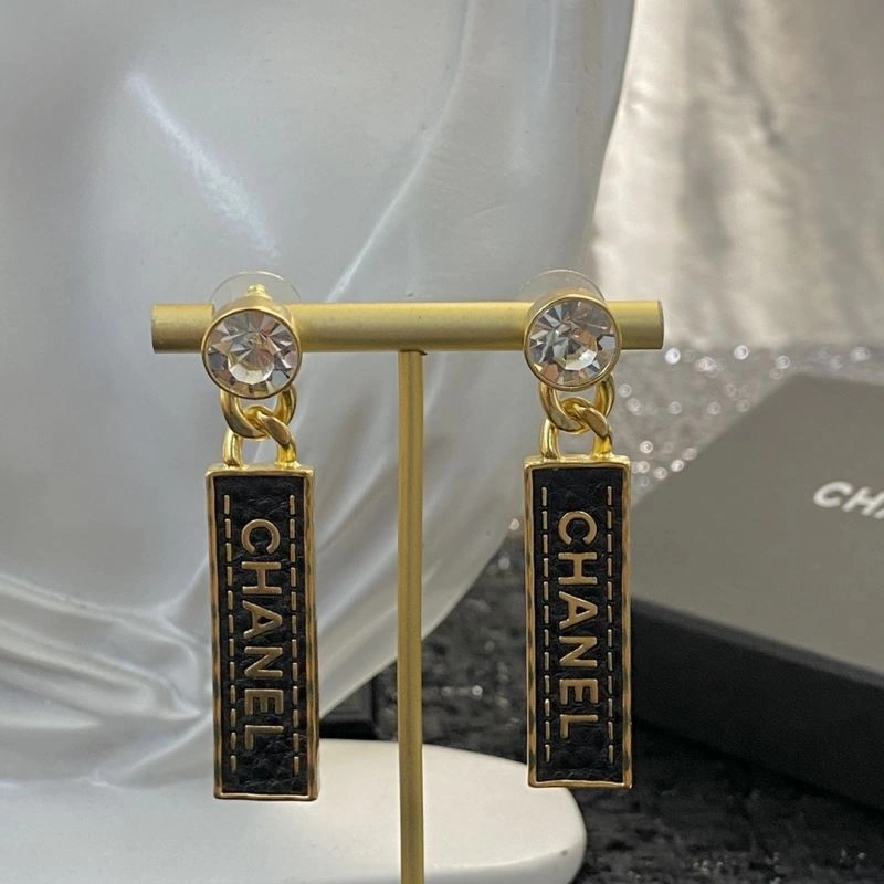 Chanel Earrings Unisex 228862