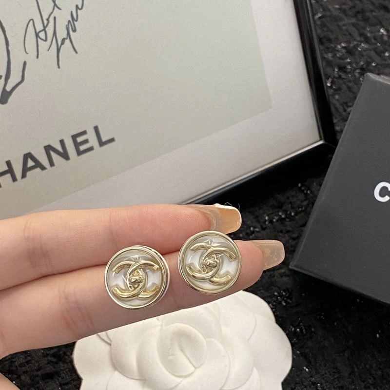 Chanel Earrings MoistureWicking 228857