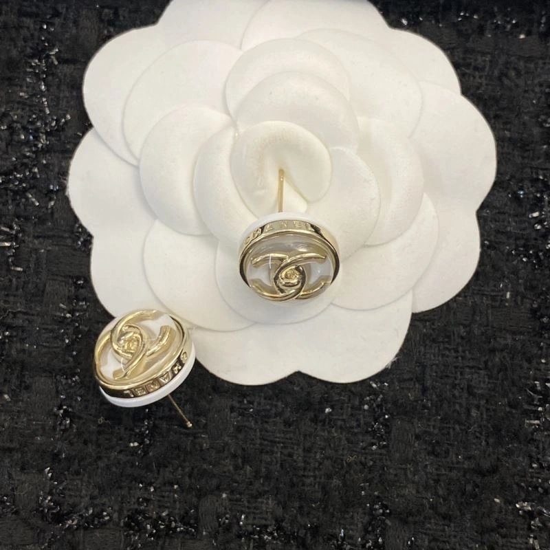 Chanel Earrings MoistureWicking 228857
