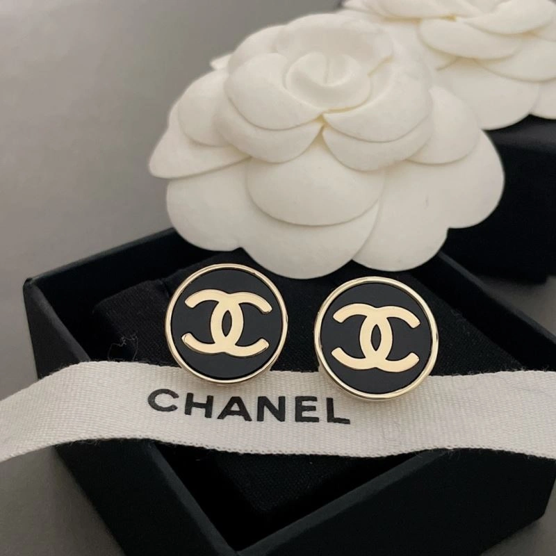 Chanel Earrings Comfortable 228839