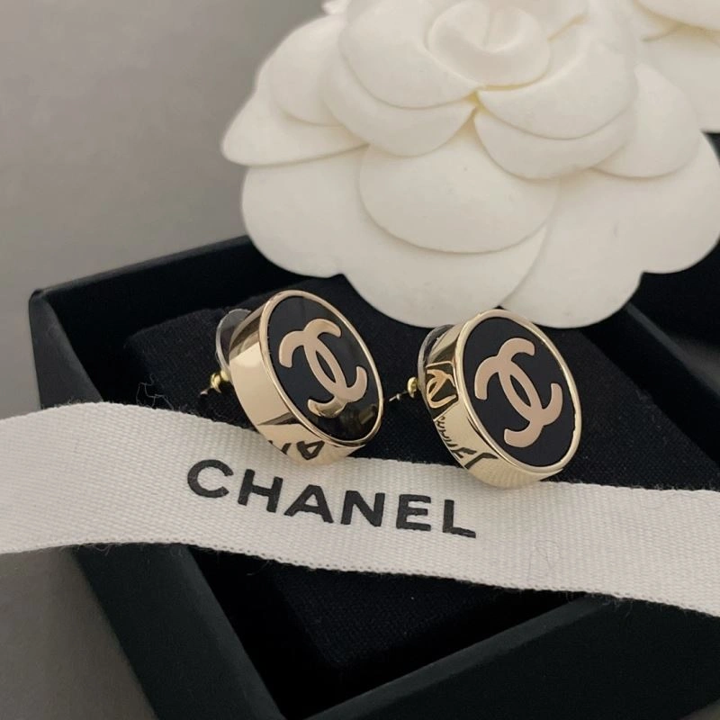 Chanel Earrings Comfortable 228839