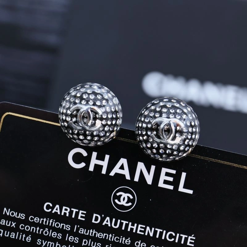 Casual Chanel Earrings 228858