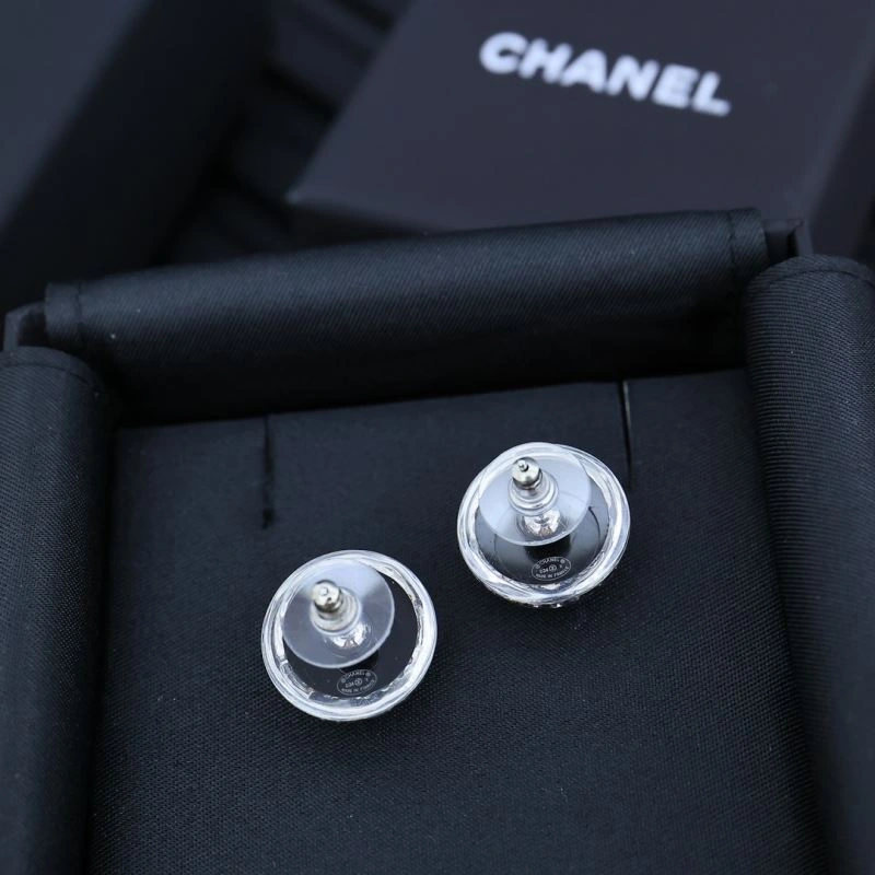 Casual Chanel Earrings 228858