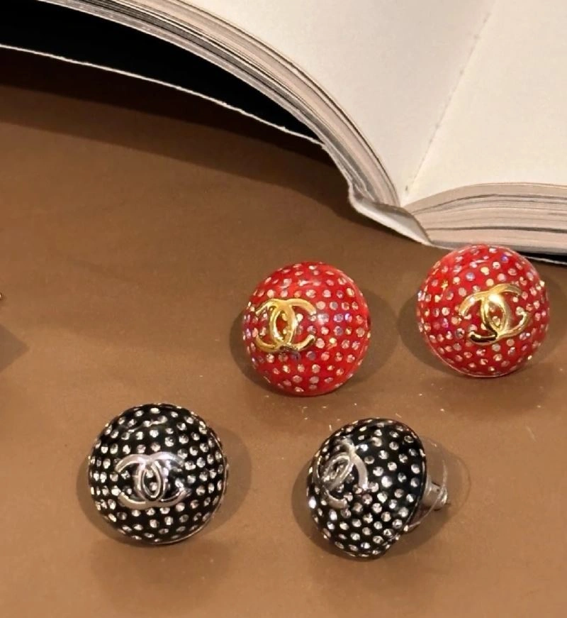 Casual Chanel Earrings 228858