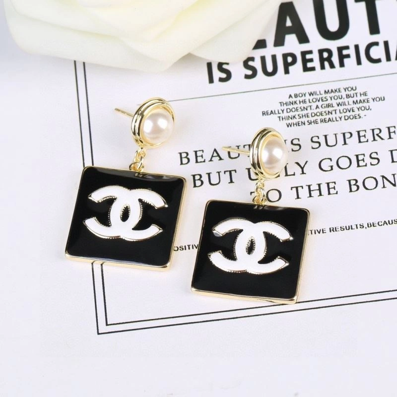 Chanel Earrings Efficient 228832