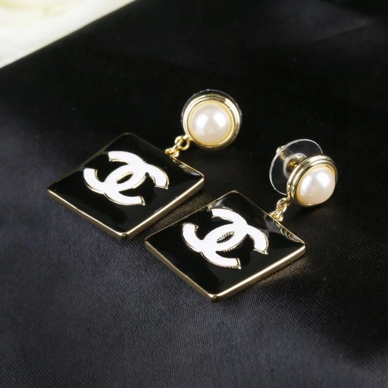 Chanel Earrings Efficient 228832