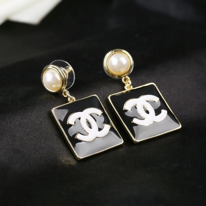 Chanel Earrings Efficient 228832