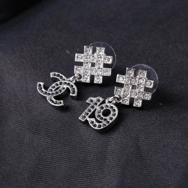 Chanel Earrings Modern 228817