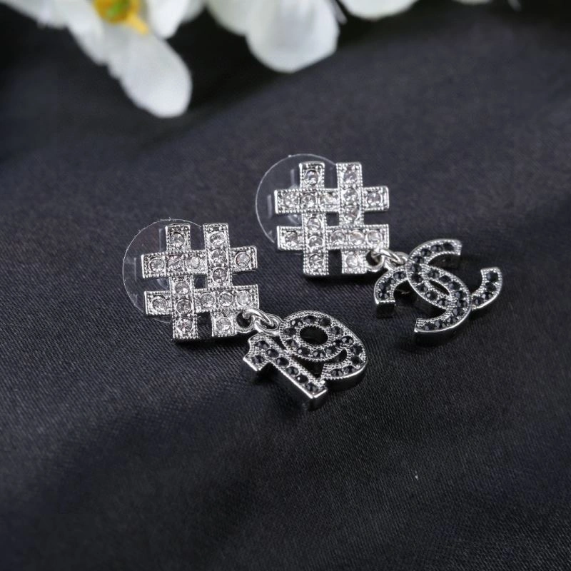 Chanel Earrings Modern 228817