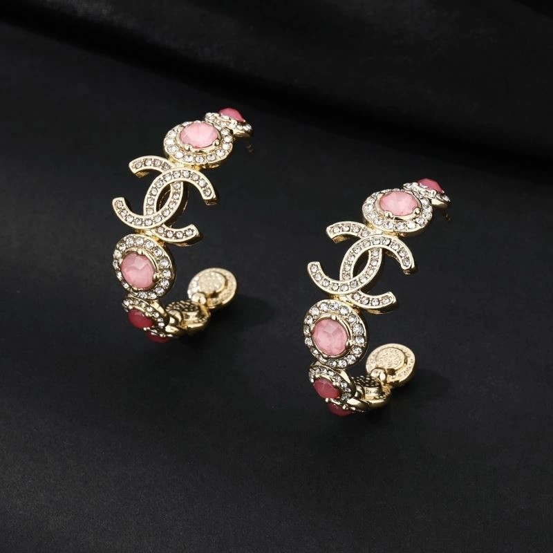 Breathable Chanel Earrings 228821
