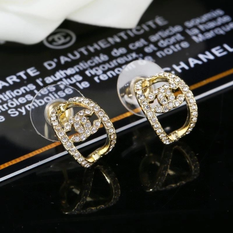 Trendy Chanel Earrings 228826