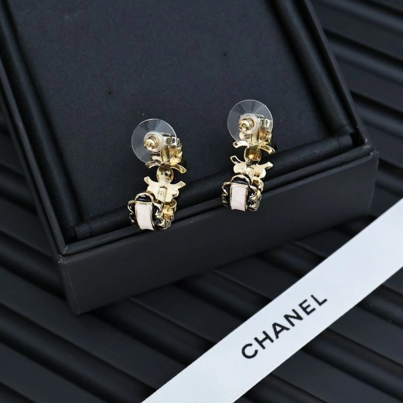 Chanel Earrings Fashionable 228812