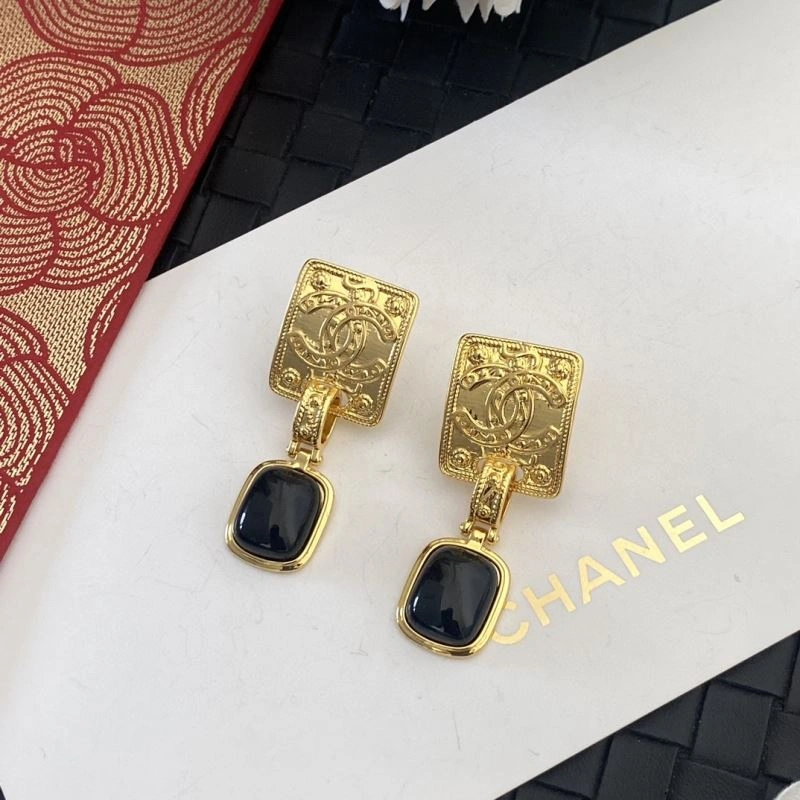 Snug Chanel Earrings 228854