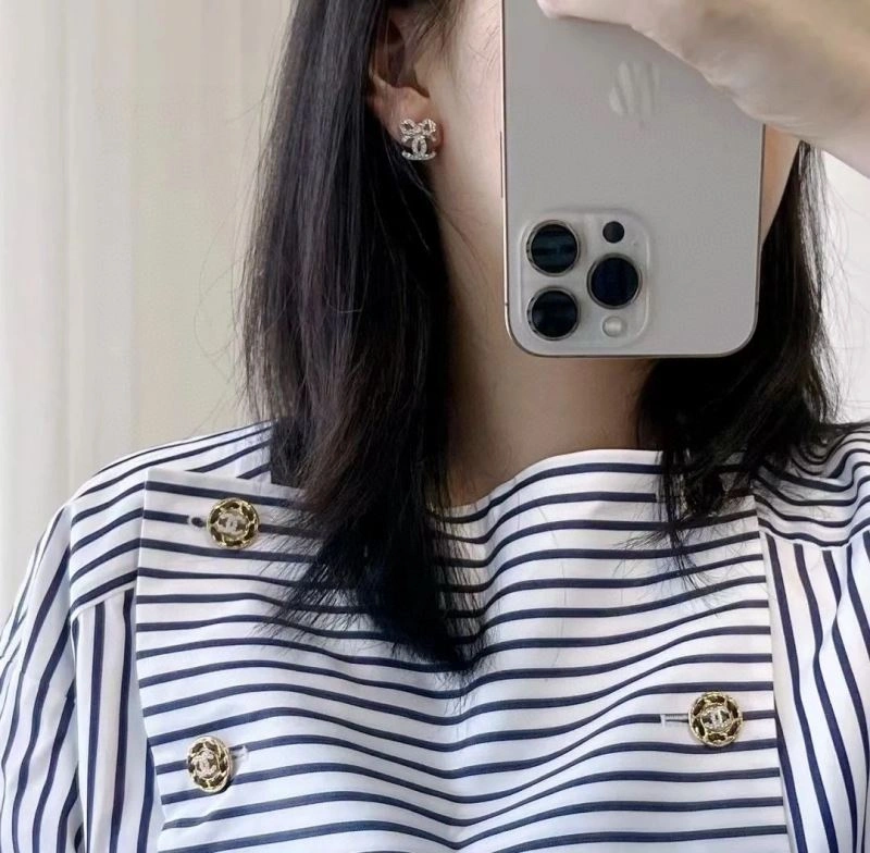 Sporty Chanel Earrings 228830