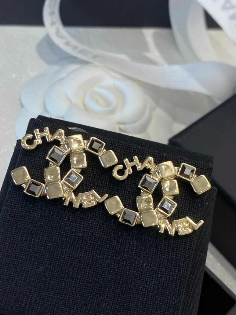 Premium Chanel Earrings 228803