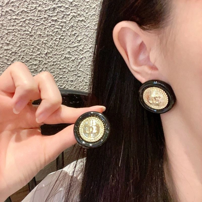 Chic Chanel Earrings 228823