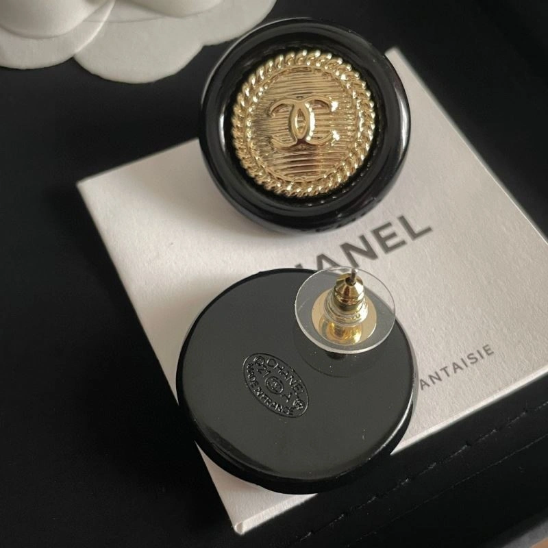 Chic Chanel Earrings 228823
