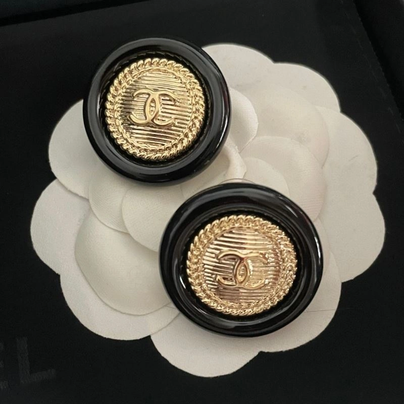Chic Chanel Earrings 228823