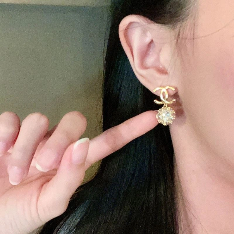 Bright Chanel Earrings 228818