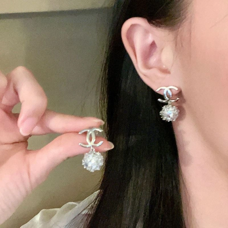 Chanel Earrings Trendy 228877