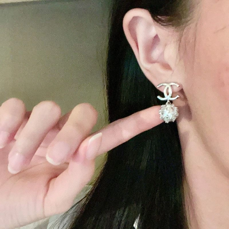 Chanel Earrings Trendy 228877