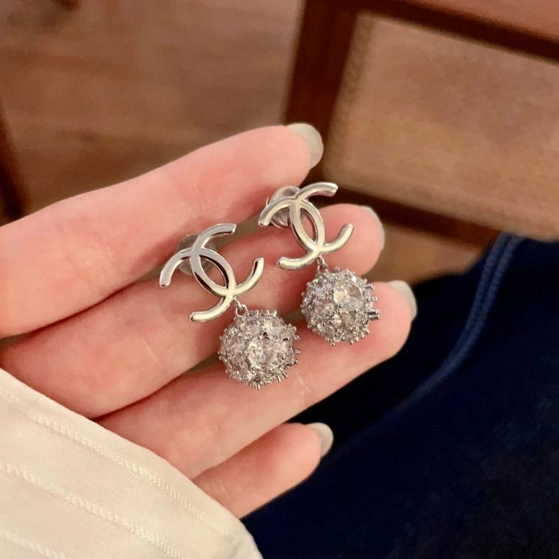 Chanel Earrings Trendy 228877
