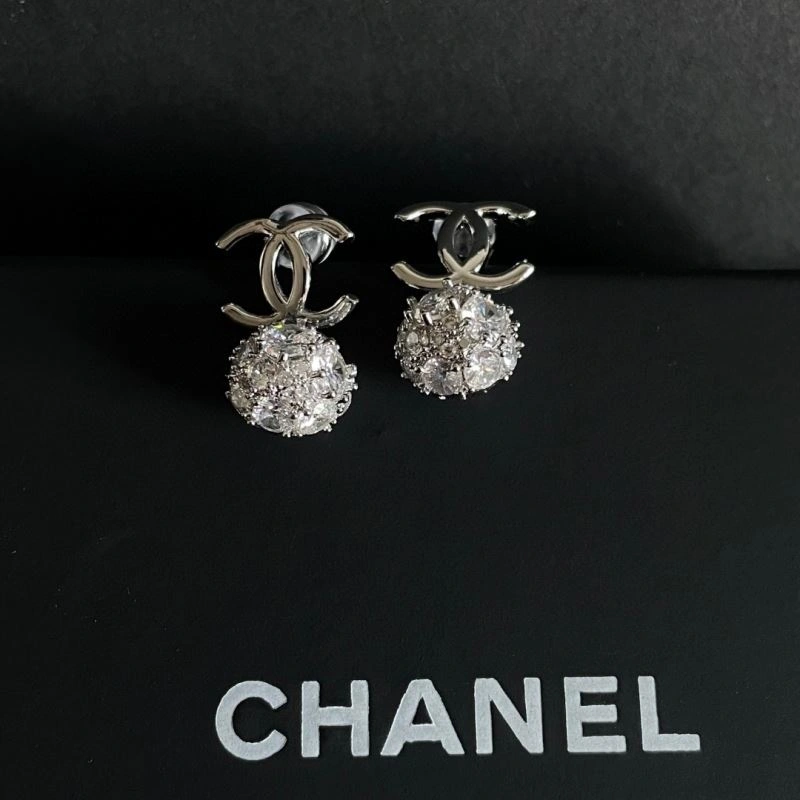 Chanel Earrings Trendy 228877