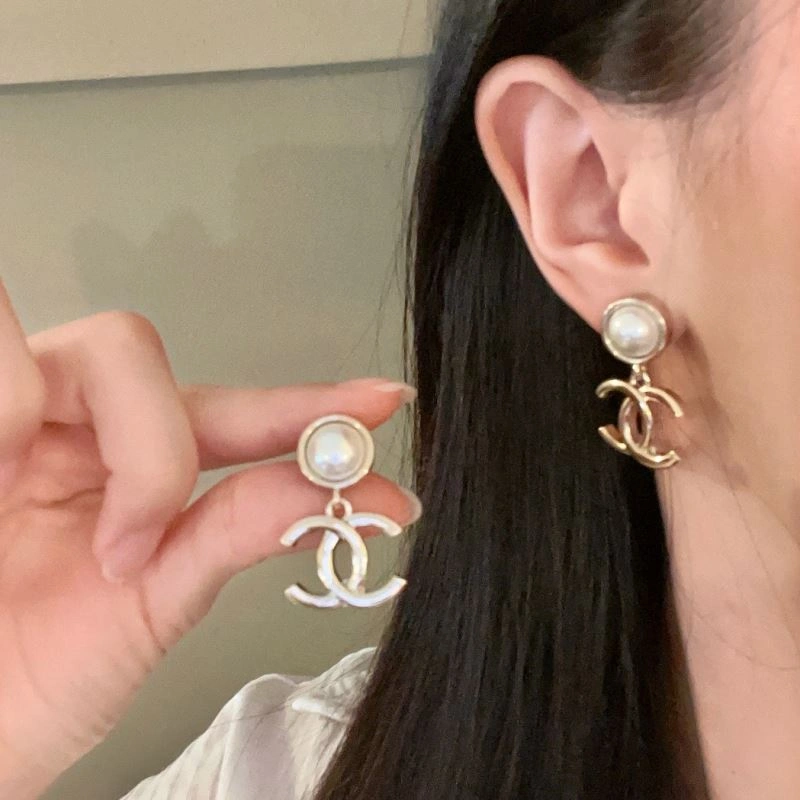 Chanel Earrings Youthful 228797
