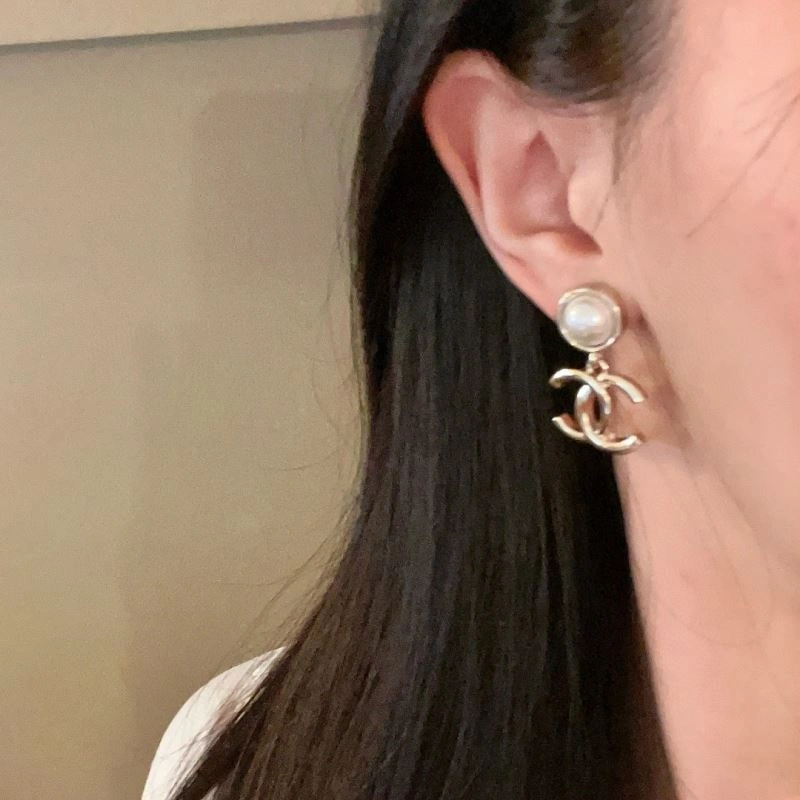 Chanel Earrings Youthful 228797