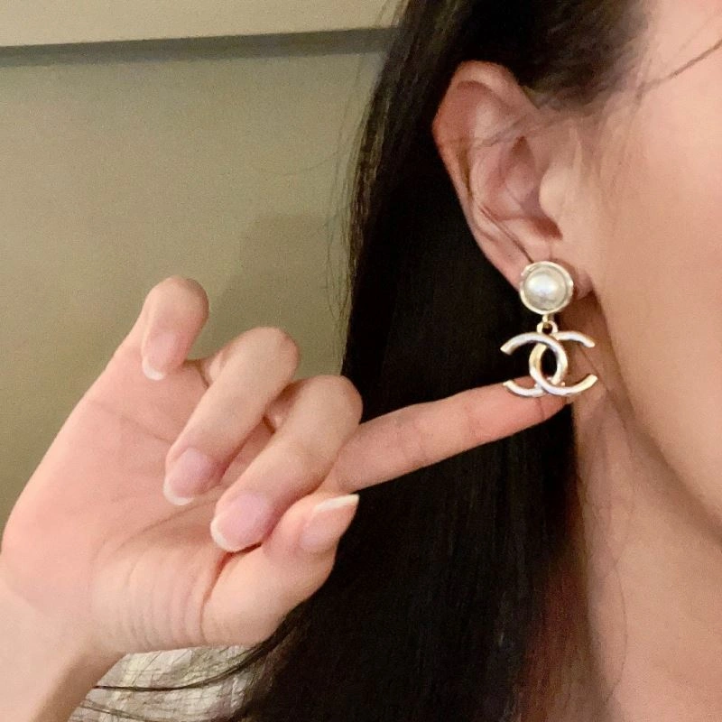 Chanel Earrings Youthful 228797