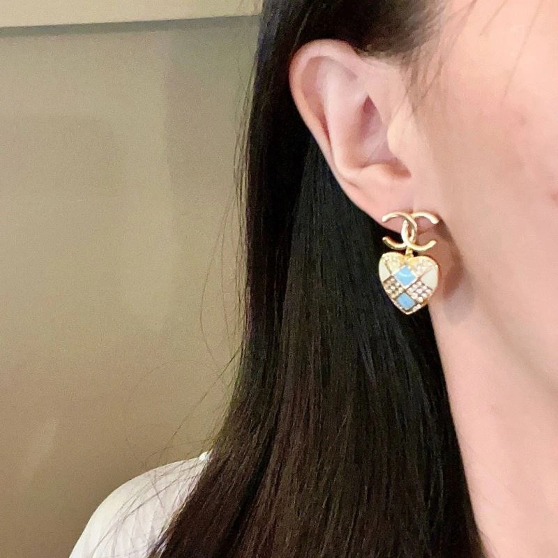 Chanel Earrings Breathable 228787