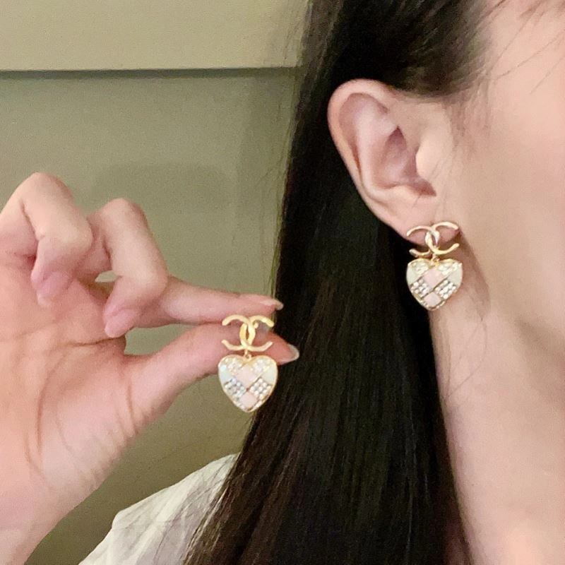 Breathable Chanel Earrings 228792