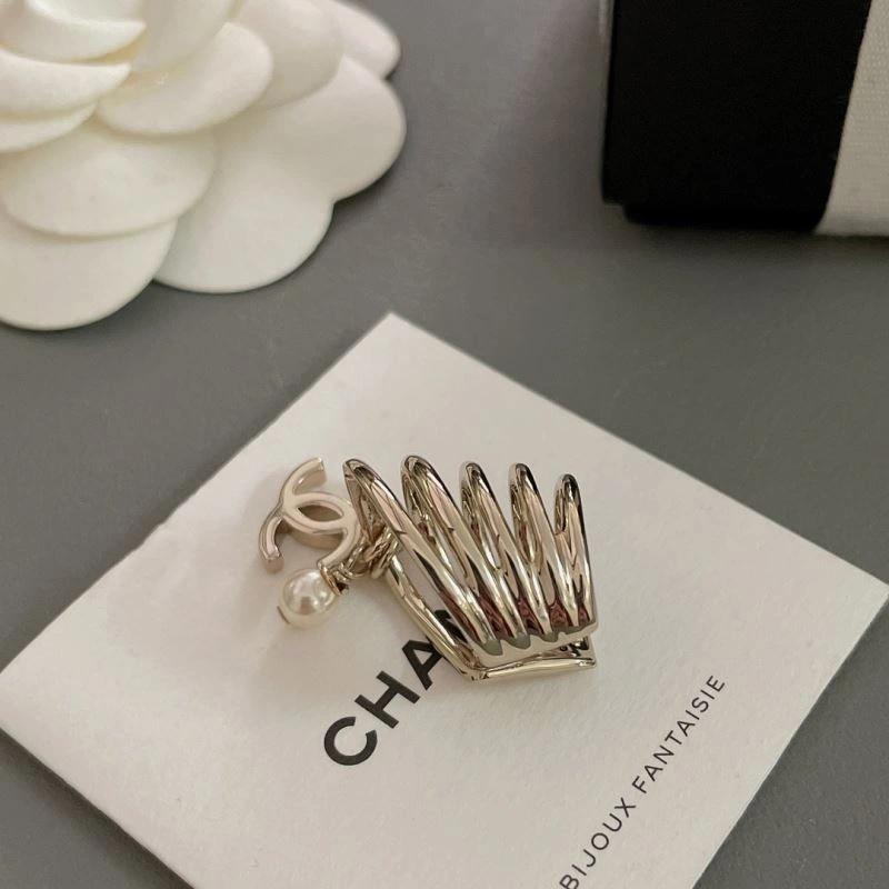 Chanel Earrings Sporty 228796