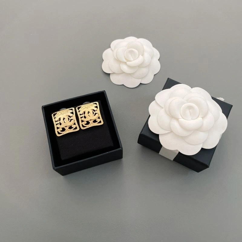 Chanel Earrings StreetReady 228789