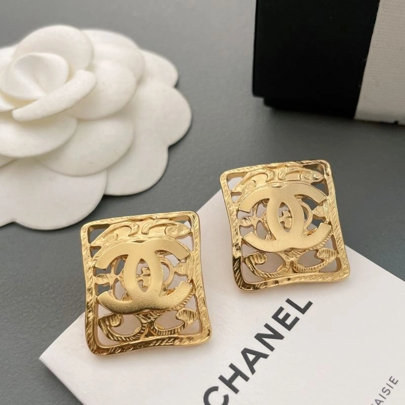 Chanel Earrings StreetReady 228789