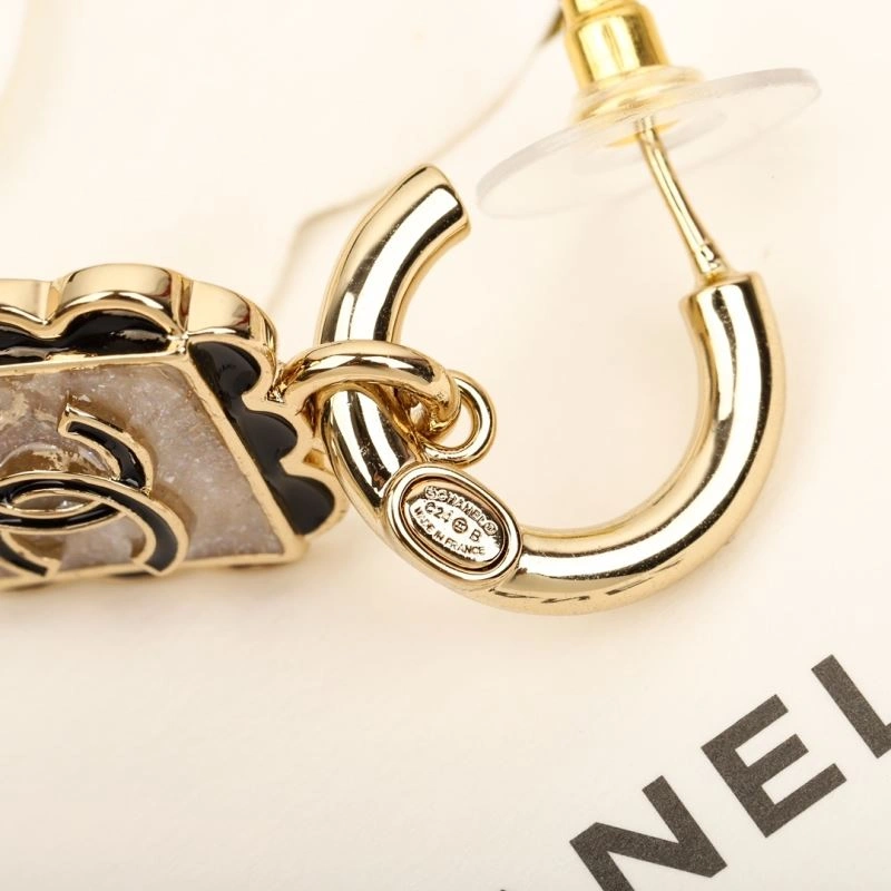 Resilient Chanel Earrings 228780