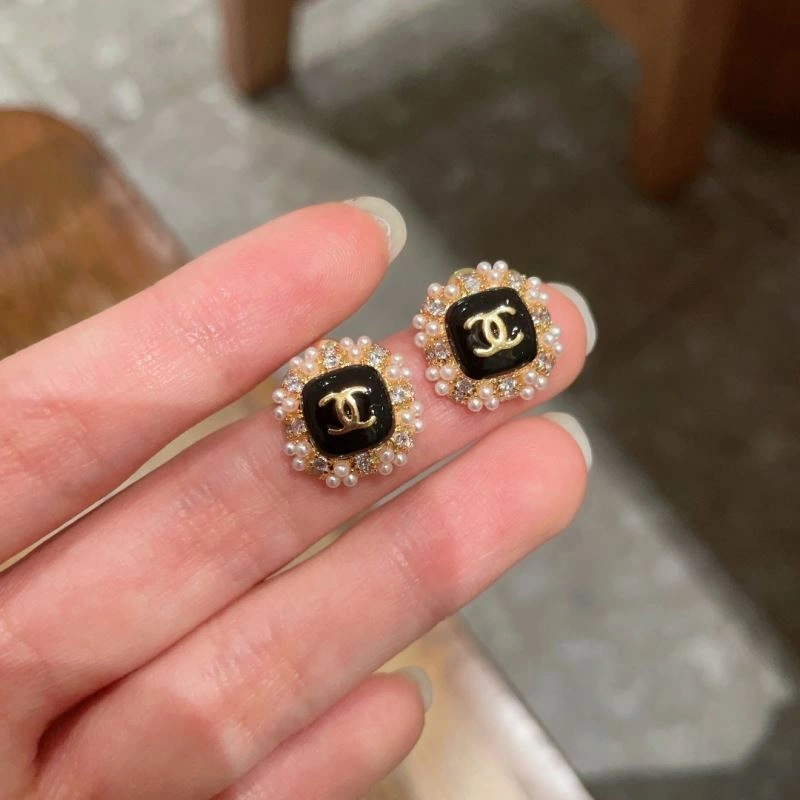 SoftTouch Chanel Earrings 228783