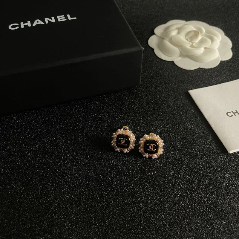 SoftTouch Chanel Earrings 228783
